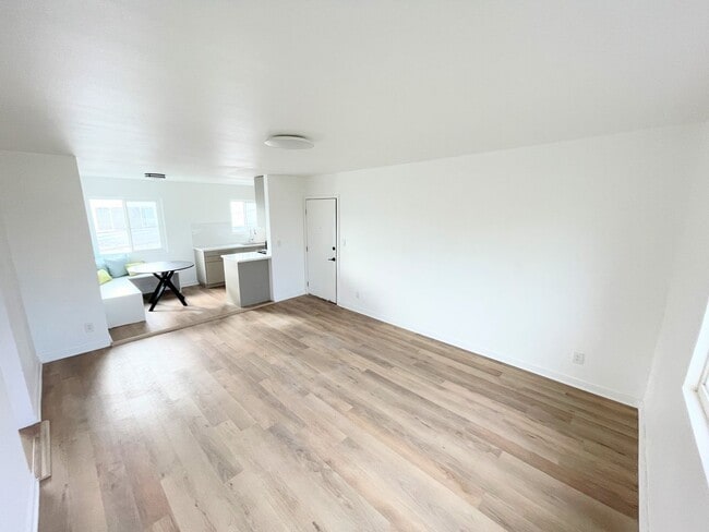 5347 Blackwelder St Unit 3