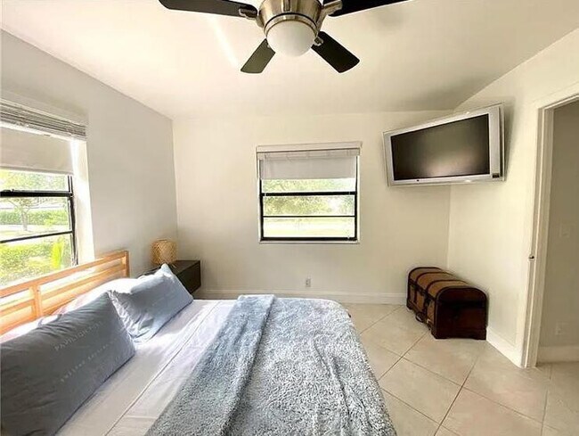 Photo - 11613 NW 28th St Unit 2