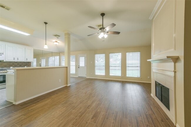 Photo - 3526 Paigewood Dr