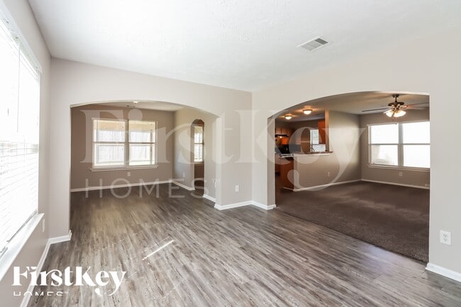 Photo - 20715 Sycamore Wood Dr