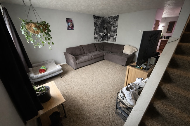 Photo - 925 Union Ave