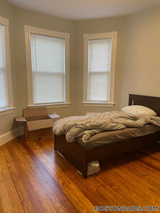 Photo - 267 E Cottage St Unidad 3