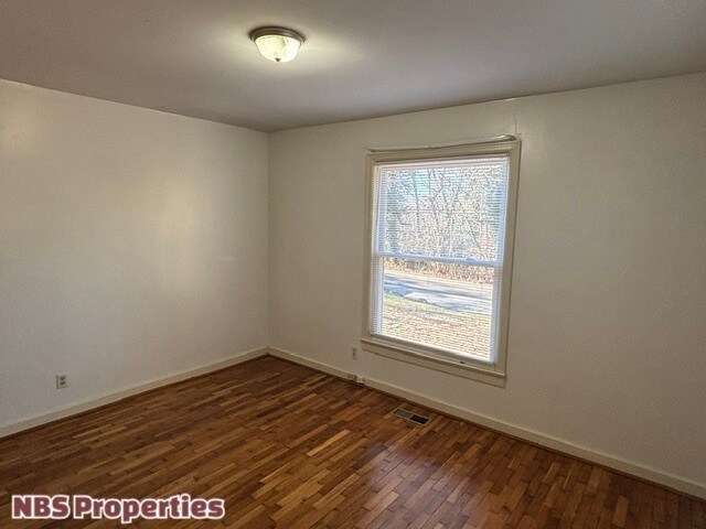 Photo - 602 Lookout Ct SE