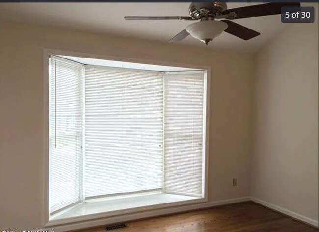 Photo - 205 Berkley St