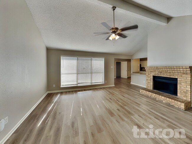 Photo - 1252 Payne Dr