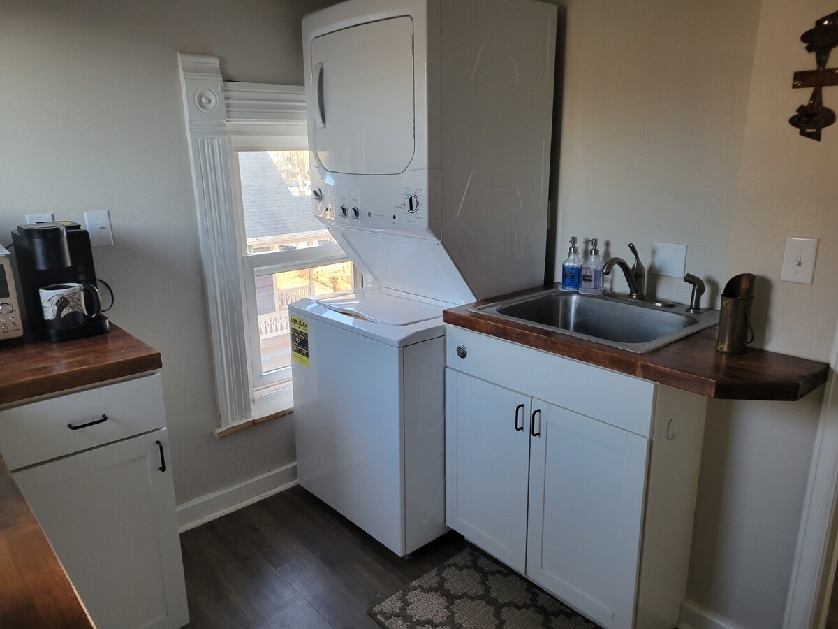 Photo - 2115 W Pikes Peak Ave Unit Upper