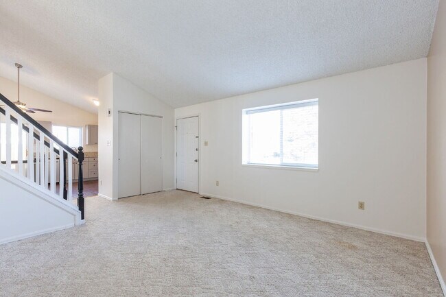 Photo - NW Longmont Spacious Tri Level.