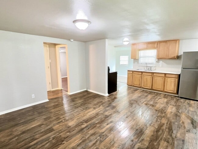 Building Photo - 411 Palmetto St