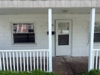 Photo - 310 N 5th St