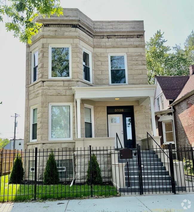 Building Photo - 5738 S Sangamon St Rental