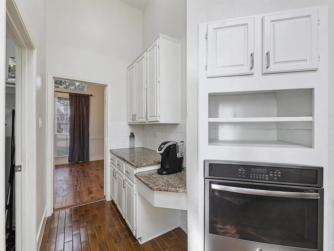 Photo - 1205 Sonoma Dr
