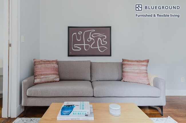 Photo - 290 W 12th St Unit FL3-ID1547