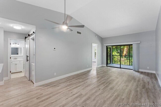 Photo - 3139 Millwood Terrace Unit 2240