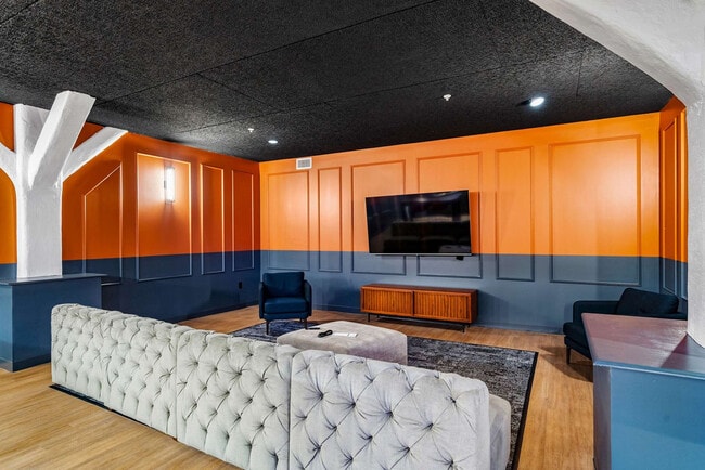 Photo - 205 W 4th St Unit ID1301401P