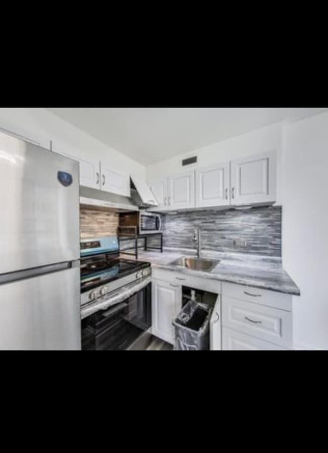 Photo - 6171 N Sheridan Rd Unidad 1508