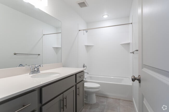 3BR, 2.5BA - 1,332SF - Second Bathroom