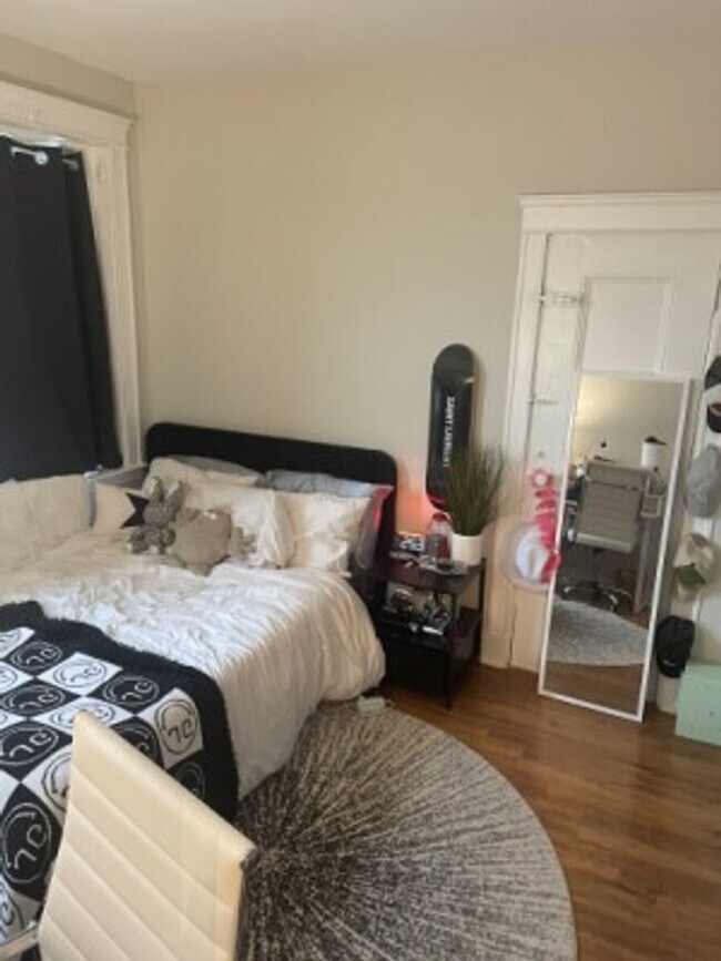 Photo - Allston 2 bedroom apartment - Available 6/1