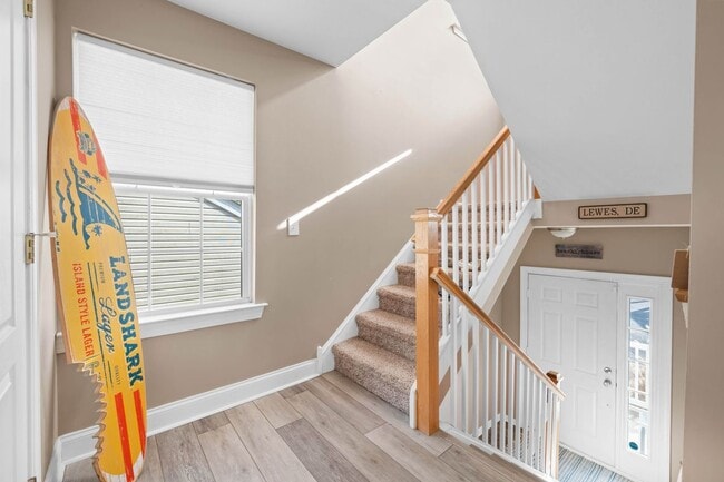 Photo - 17293 Queen Anne Way