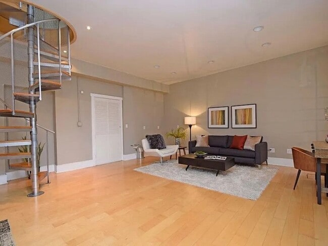 Photo - 69 Mulberry St Unit #1