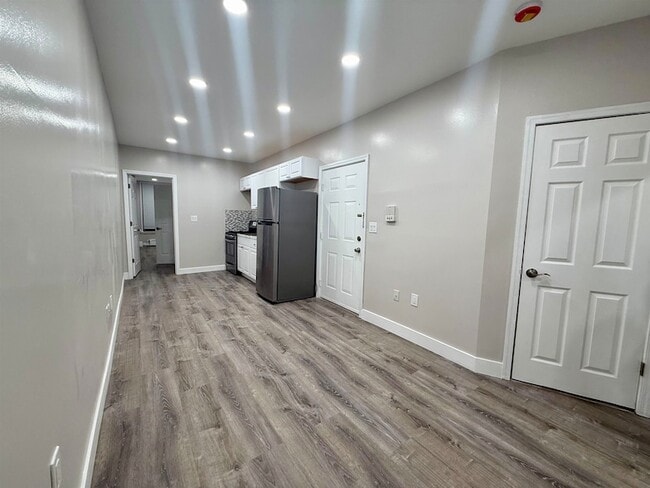 Photo - 330 Jackson St