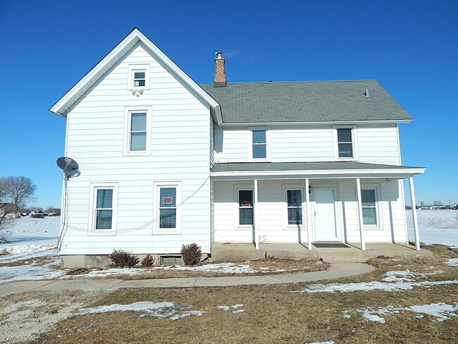 Building Photo - 39W910 US-20