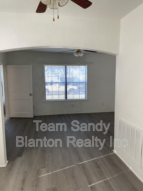 Photo - 122 Brandon Ave