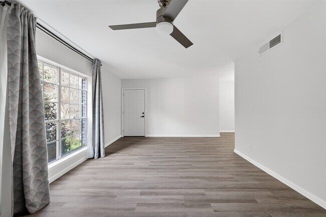 Photo - 1811 Stoney Brook Dr Unit 91