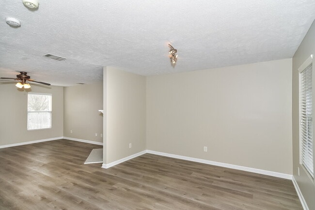 Photo - 3411 Almar Knot Dr