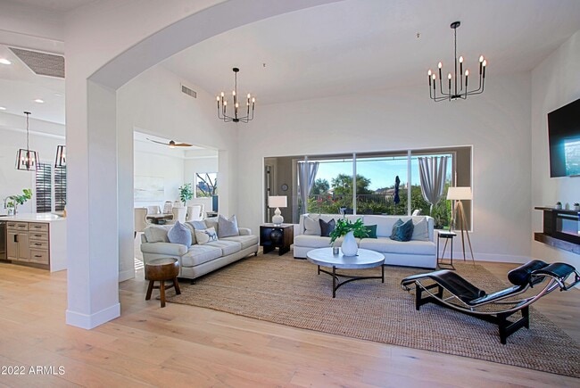 6884 E Amber Sun Dr