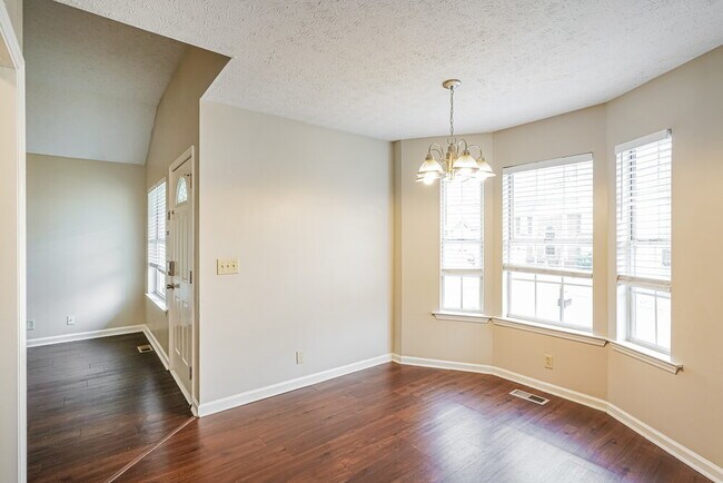 Photo - 4020 Calumet Dr