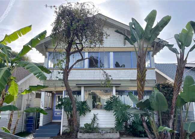 Building Photo - 228 San Juan Ave Unit 1