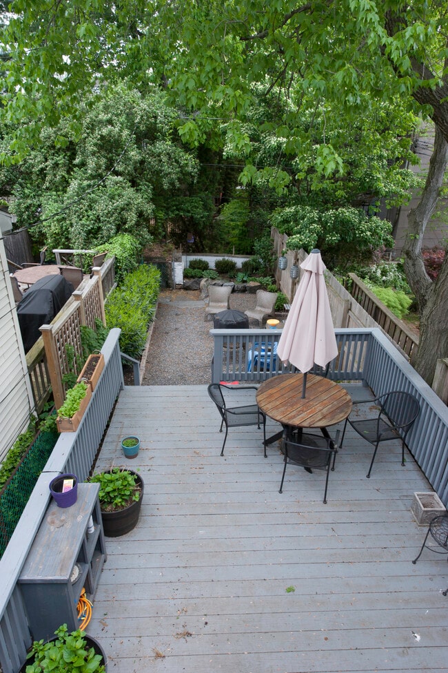 Photo - 1809 Lovering Ave