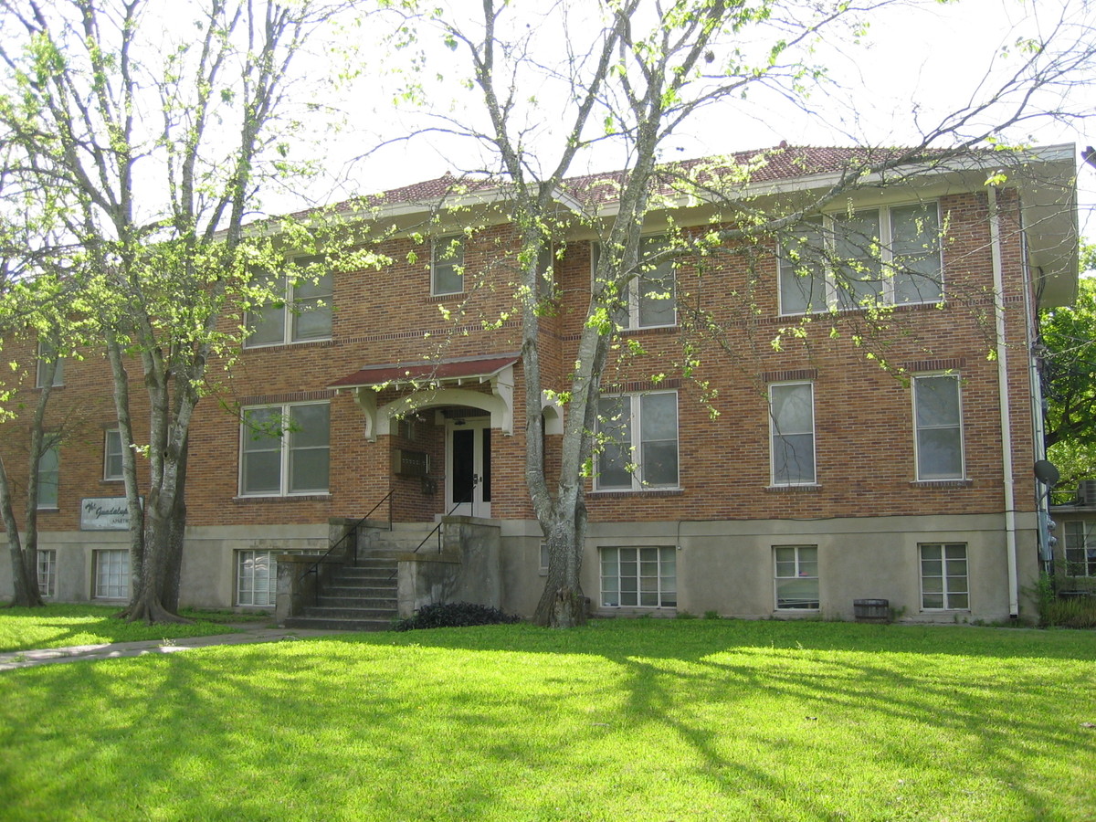 Photo - Guadalupe Apartments