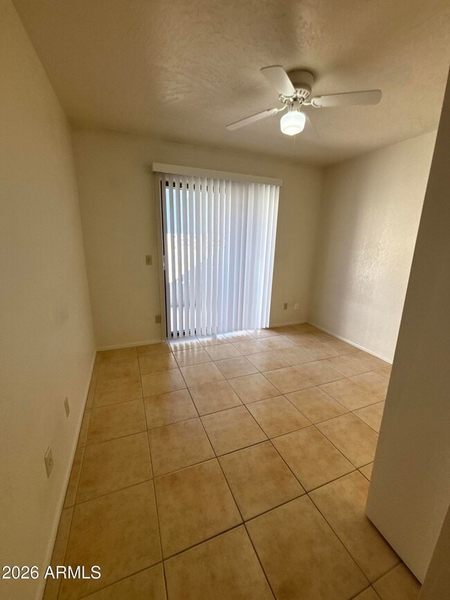 Photo - 1628 E Birch St Unidad 4