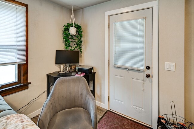 Photo - 205 S Fair Oaks Ave