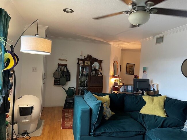 Photo - 900 S Lamar Blvd Unit 303