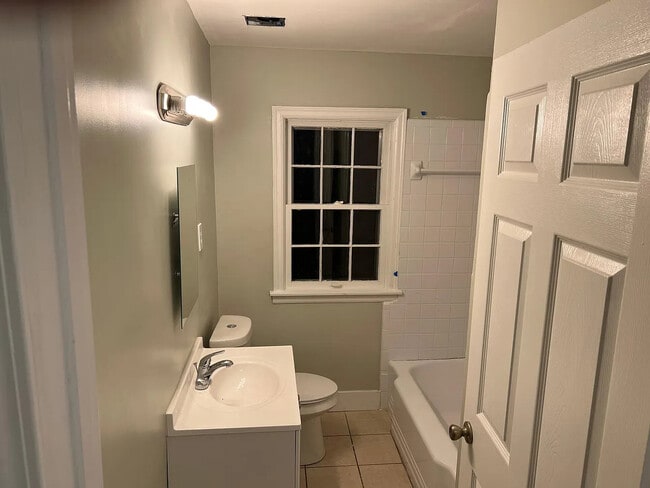 Photo - 2246 Vinton Ave