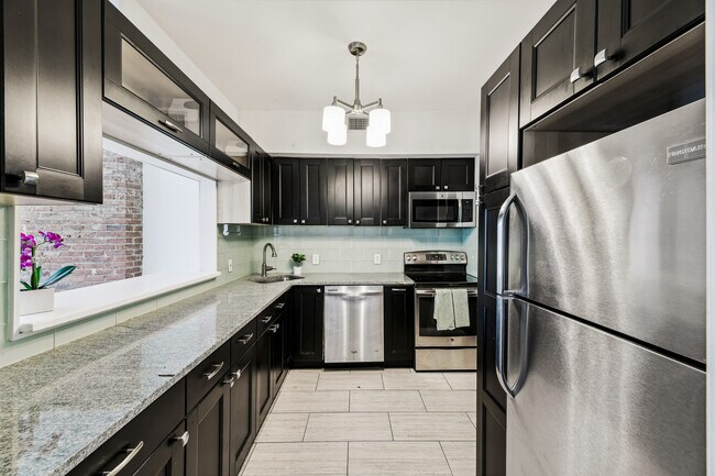 Photo - 724 5th St NE Apartments
