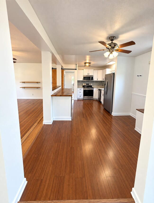 144 Gallant Fox Rd
