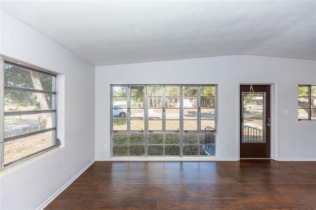 Photo - 4726 Abaca St