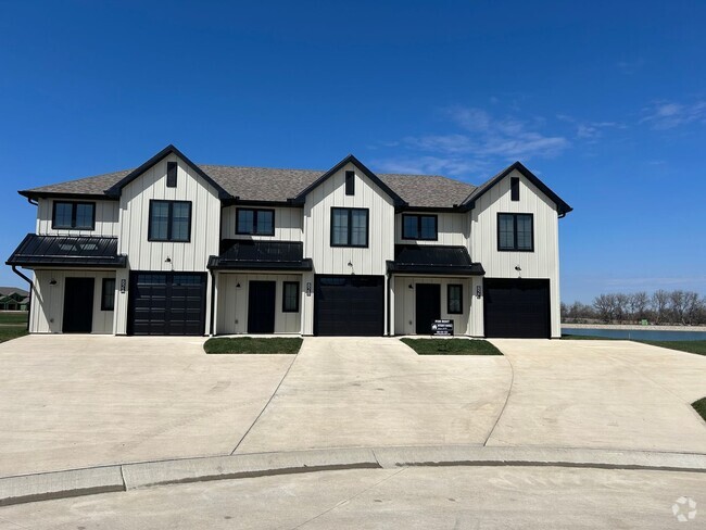 Building Photo - 82 SE 381st Rd Unit A Rental