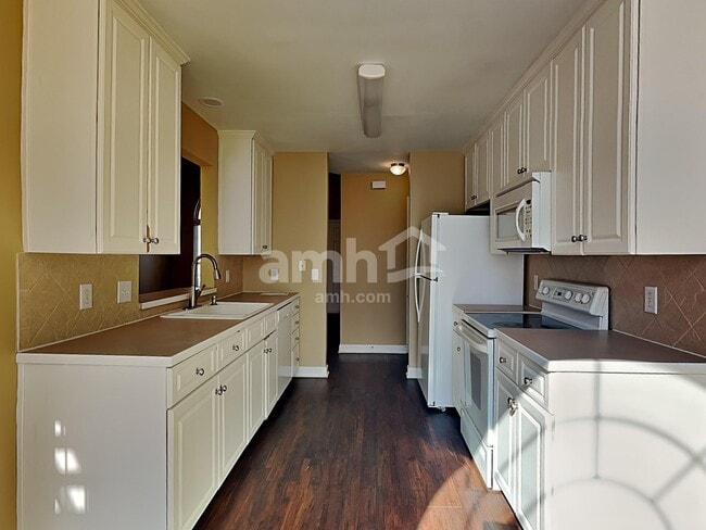 Photo - 112 Settlers Way