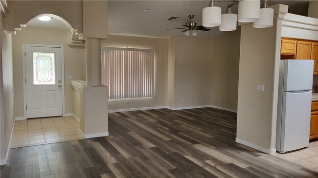 Photo - 2105 E Crystal Dr