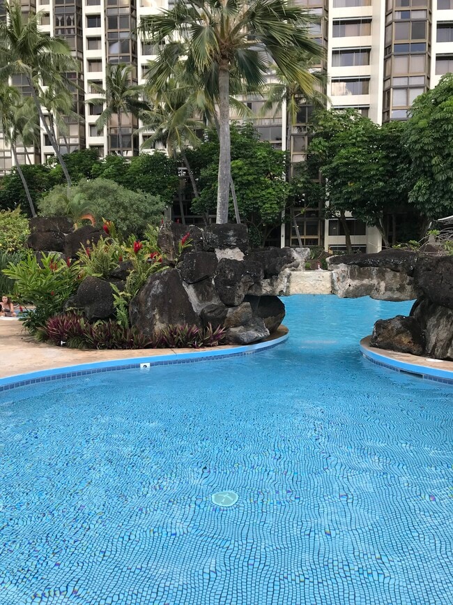 Photo - 501 Hahaione St Unidad 11G