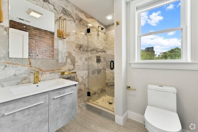 Building Photo - 40 Chelsea St Unit 4 Rental