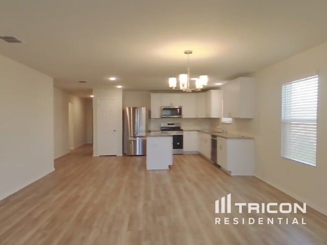 Photo - 1841 Acacia Dr
