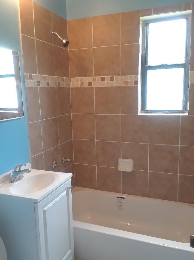 Building Photo - 2520 Ribault Scenic Dr Unit Ribault