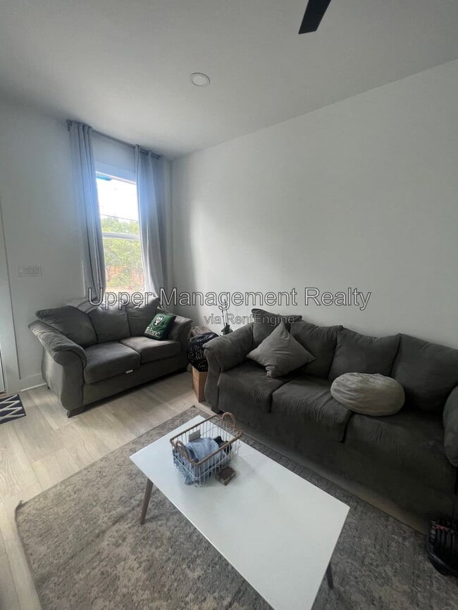 Photo - 819 Adams St