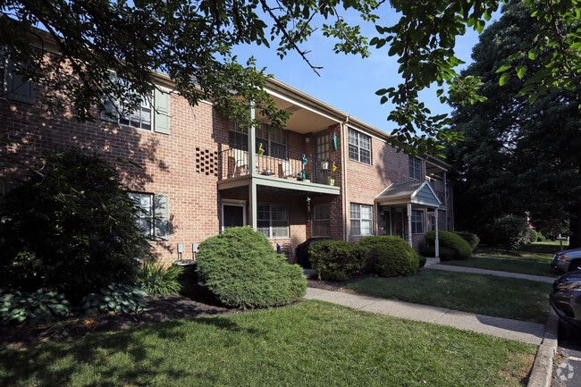 Cedar Glen Apartments