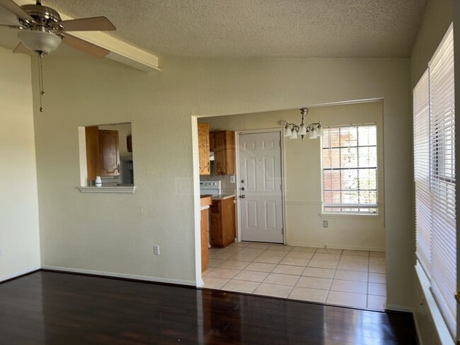 Photo - 2224 Spicewood Dr
